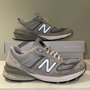 New Balance Men's Gray and White Made 990v5 10